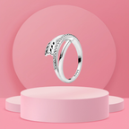 Anillo Abierto con Diseño de Hoja y Piedras Brillantes en Plata de Ley 925 para Mujer