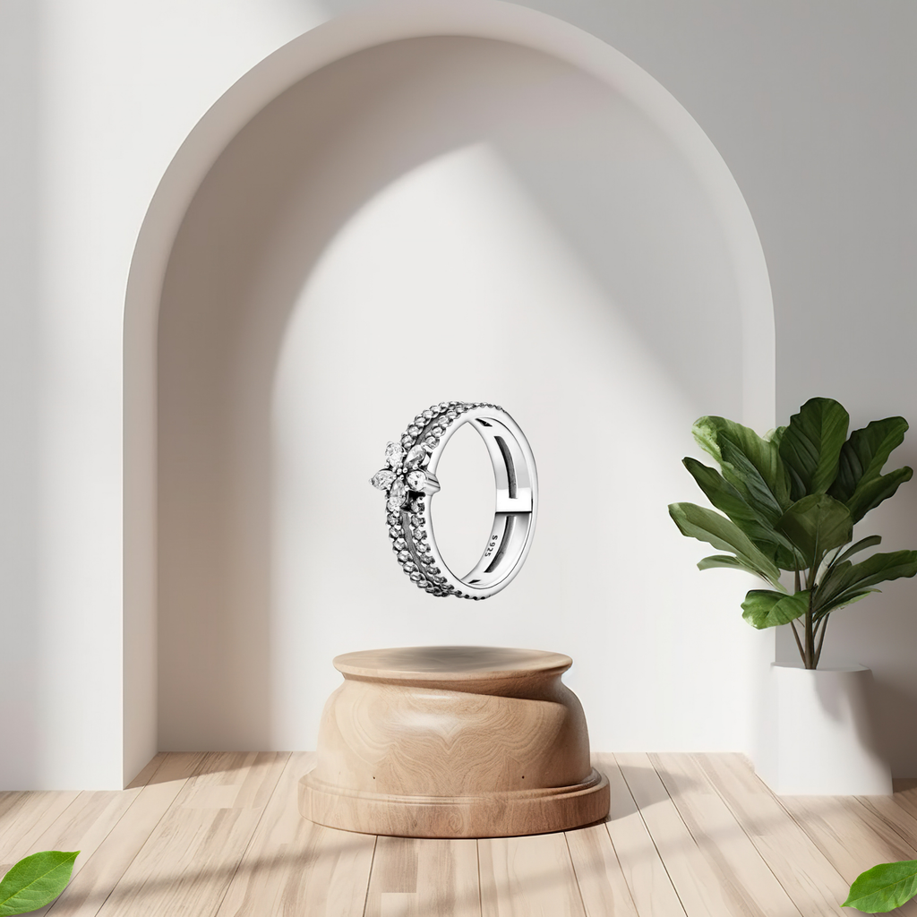 Anillo de Banda Doble con Flor Decorativa y Piedra Brillante en Plata de Ley 925 para Mujer